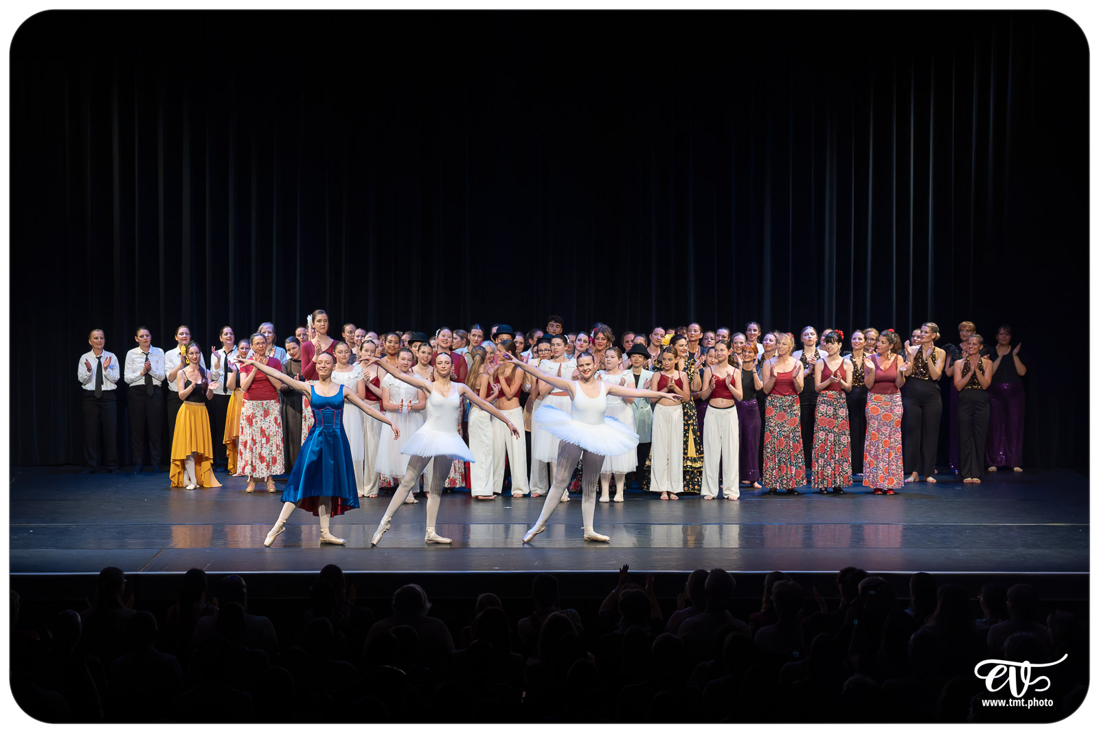 ECOLE DE DANSE CÉCILE ADAMOW